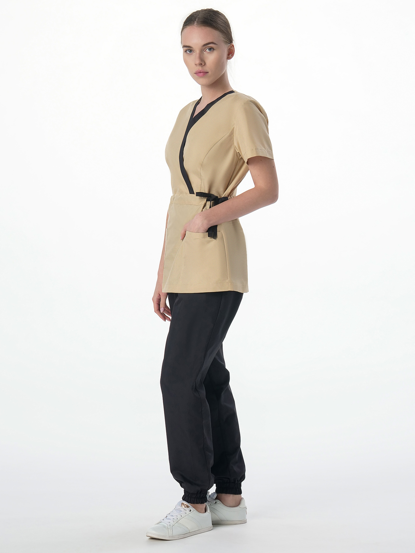 Костюм женский MedLine Арина (тк.Смесовая,120), черный/бежевый